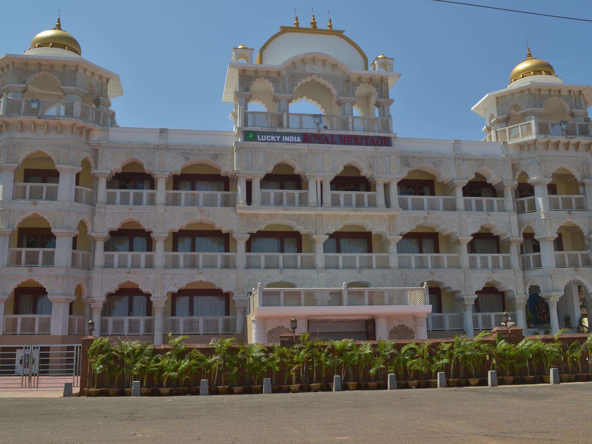 Lucky India Royal Heritage Puri Buitenkant foto